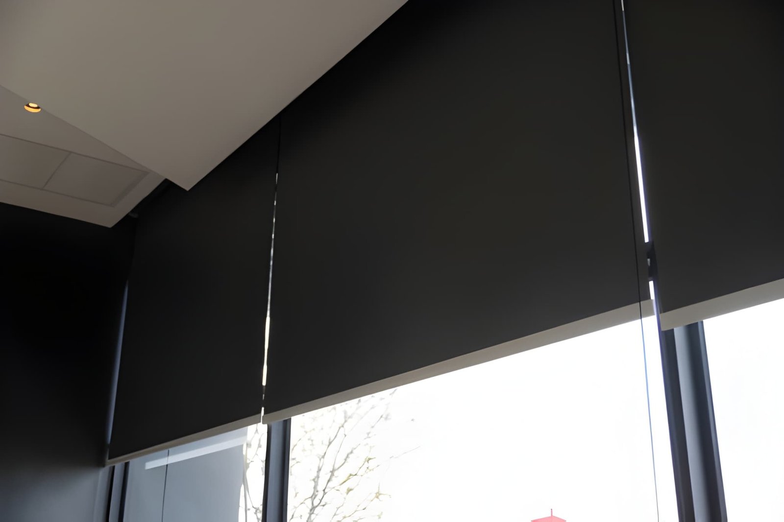 Roller Blinds in Dubai - view 4