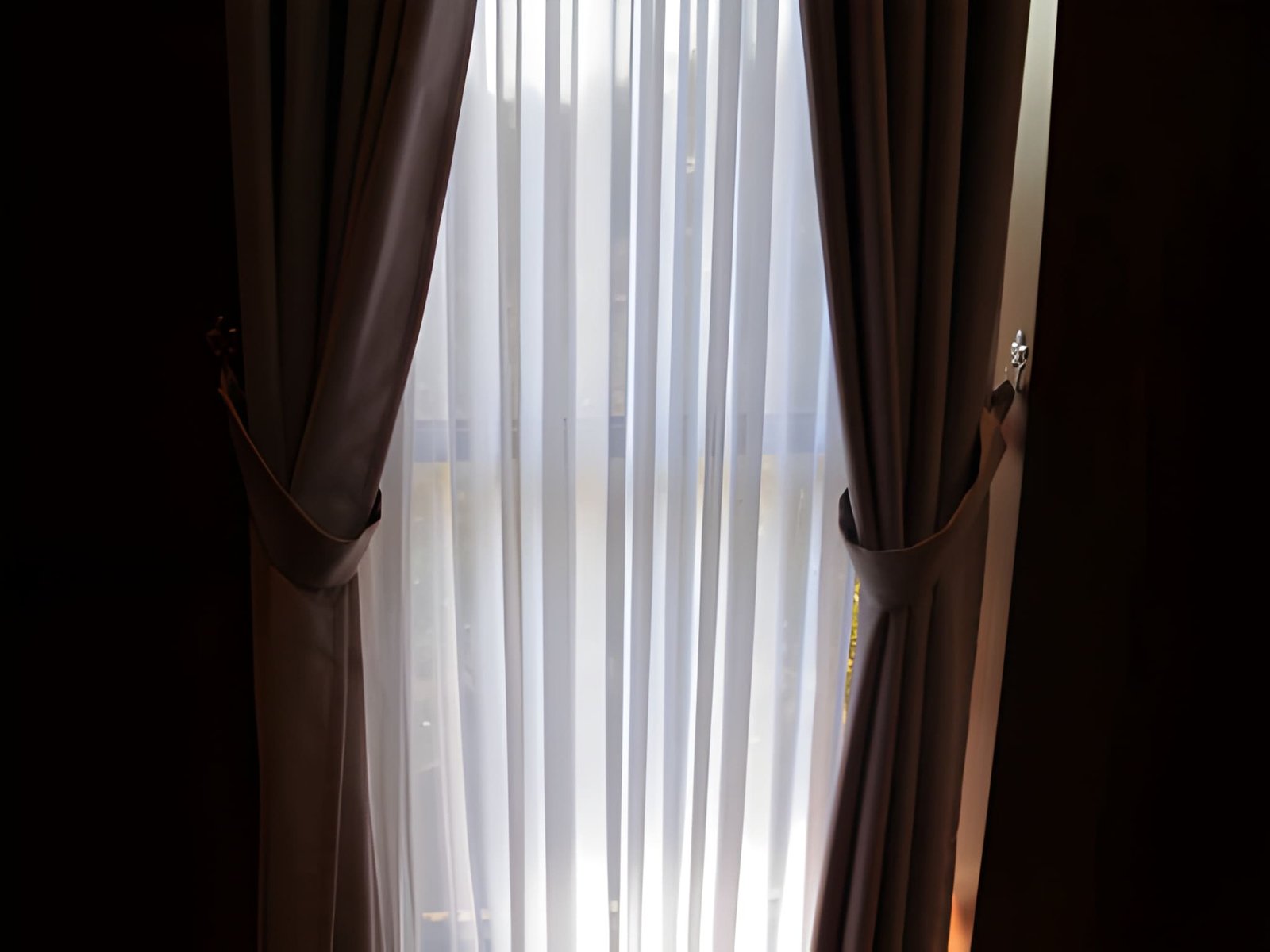 Blackout & Sheer Curtains in Dubai - view 2